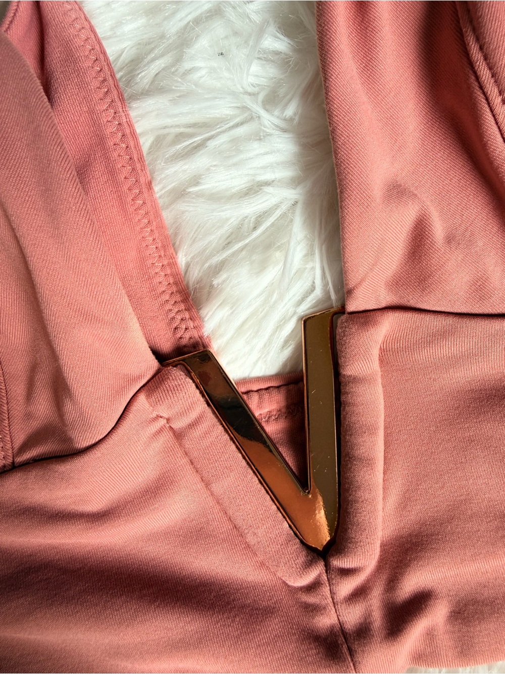 Victoria Secret Women's Deep V Bralette in Dusty Rose - Picture 3 of 5
